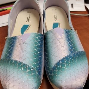 TOMS  Mermaid shoes